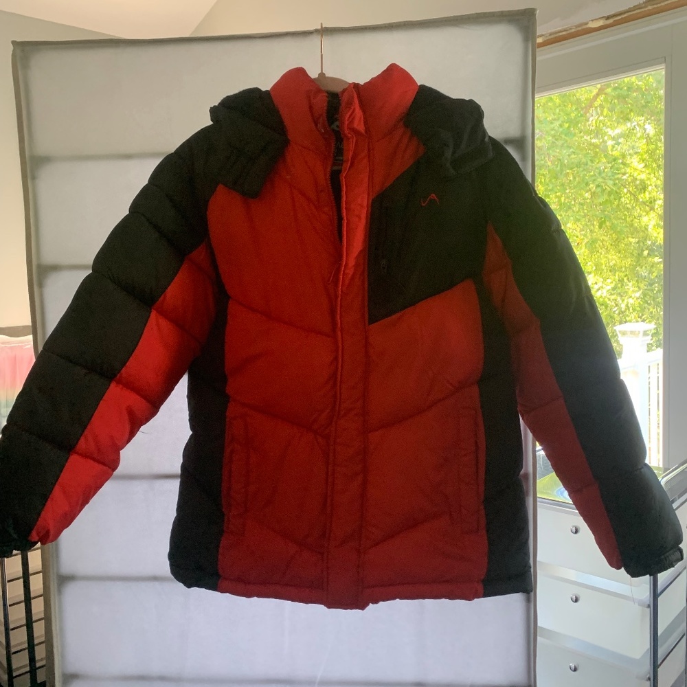 Vertical 9 Red and Black Wintercoat Extra Large